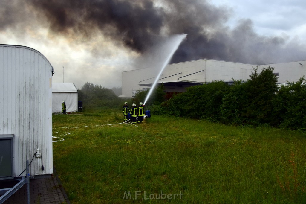 Grossbrand Halle Troisdorf Kriegsdorf Junkersring P116.JPG - Miklos Laubert